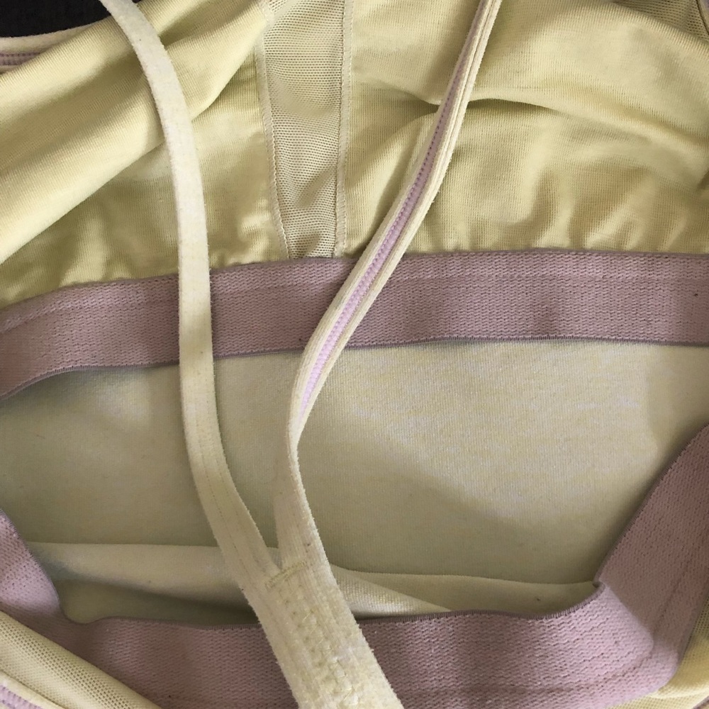Lululemon light green tank with shelf bra - Picture 2 of 4